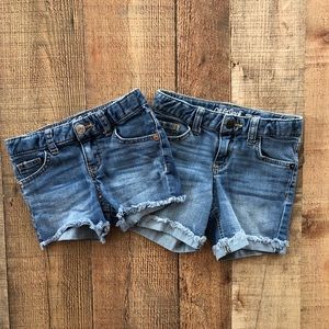Lot of 2 girls xs 4/5 shorts cat and jack
